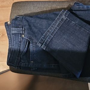 Levi's Western boot cut